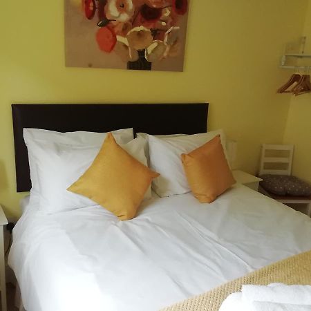Wilma'S Guest House Dundonnell Екстер'єр фото